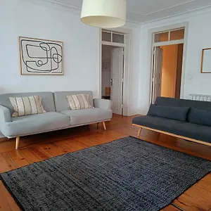 Stunning Near Chiado Apartment